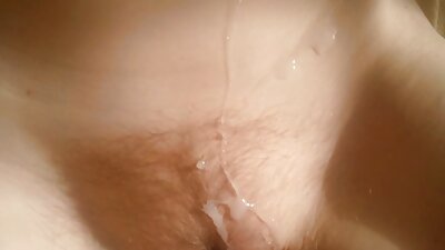 Lubrificada gata com peitos grandes sendo fodida tão bem eu quero filme pornô