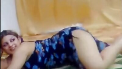 Diva pornô peituda recebe três vídeos de sexo porno flechas em suas fendas experientes