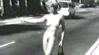Garotão negro e garotinha branca em video porno com idoso um clipe pornô incrível