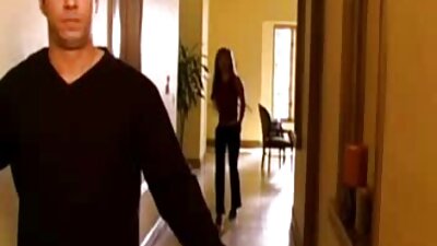Garotas más recebem uma visita x vídeos de pornô precoce do pau duro do Papai Noel