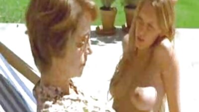 Asa Akira vídeos pornô brasileiros brinca de bom grado com pica-pau de amante atraente